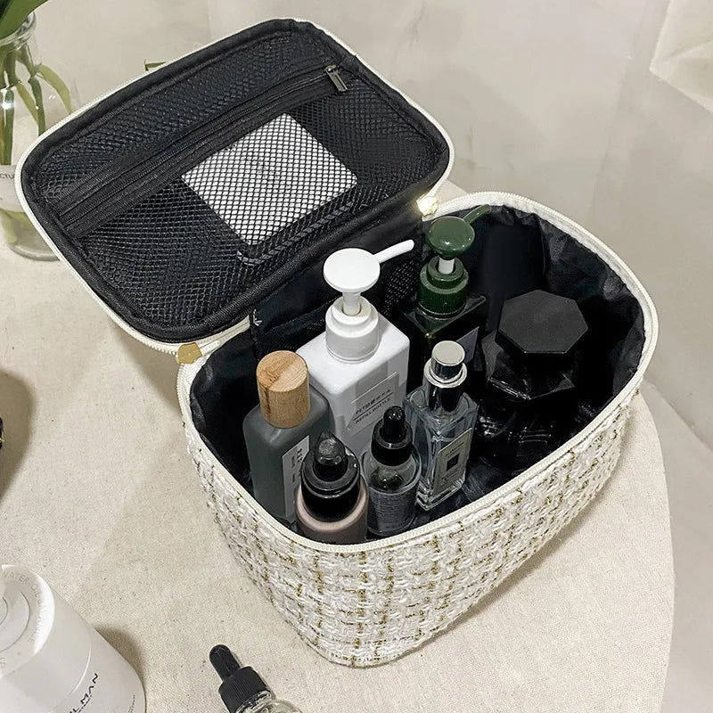 Makeup bag