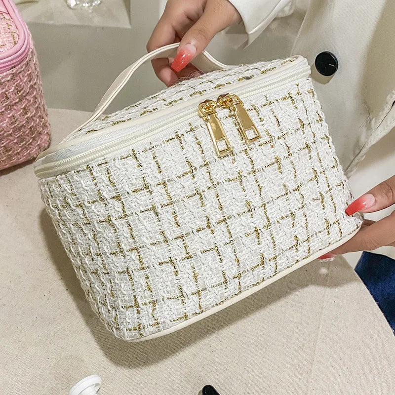Makeup bag